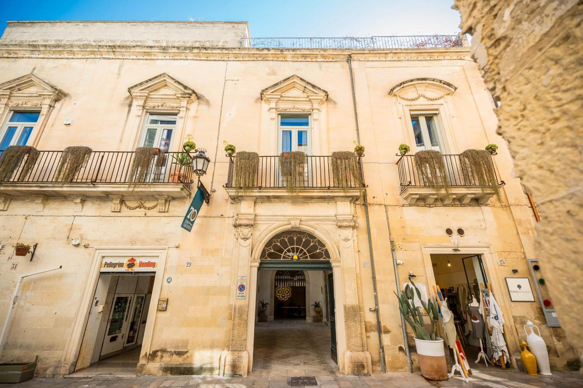 Suite Ventisette Lecce Exterior photo